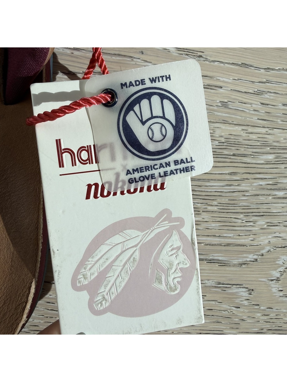 New Hari Mari x Nokona Men's Tan Leather Flip Flops From Baseball Gloves Size 9 - Picture 2 of 3